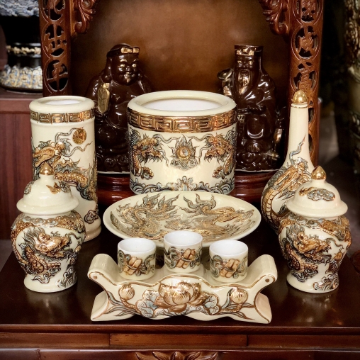 Đồ thờ cúng bằng gốm sứ ban thần tài Đồ thờ cúng bằng gốm sứ ban thần tài